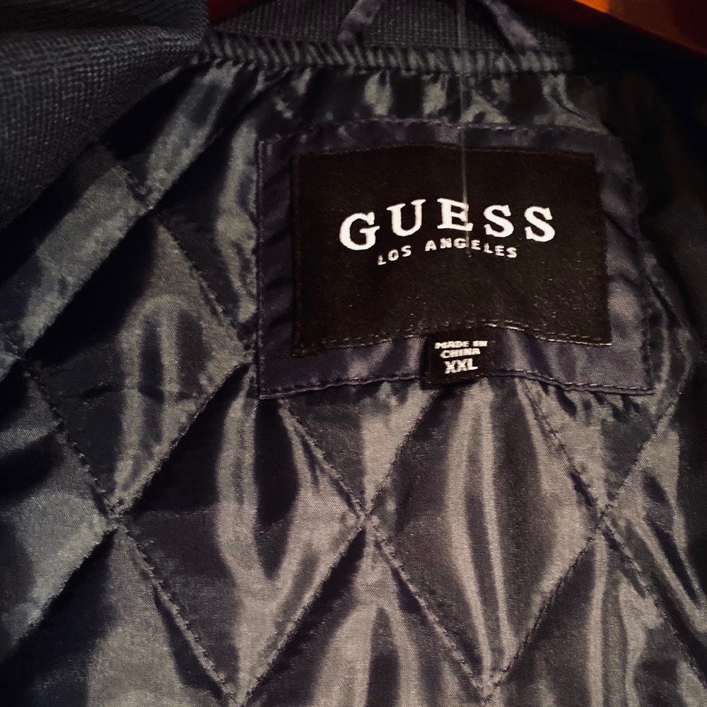 ๐SOLD! NEW GUESS Menโs Jacket Navy - Picture 4 of 9